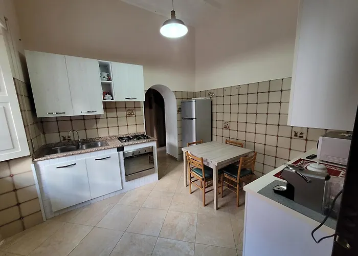 Casa Marina Civico 3 度假居 皮佐